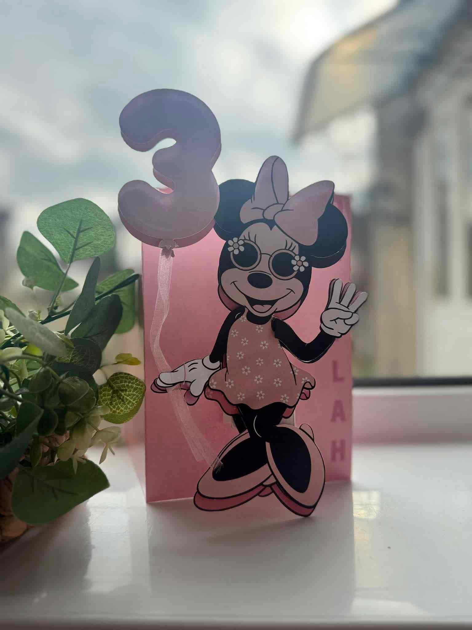 Birthday Cards & Event Accessories