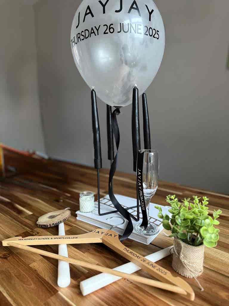 Leavers’ Shirts & Prom Accessories - Image 23